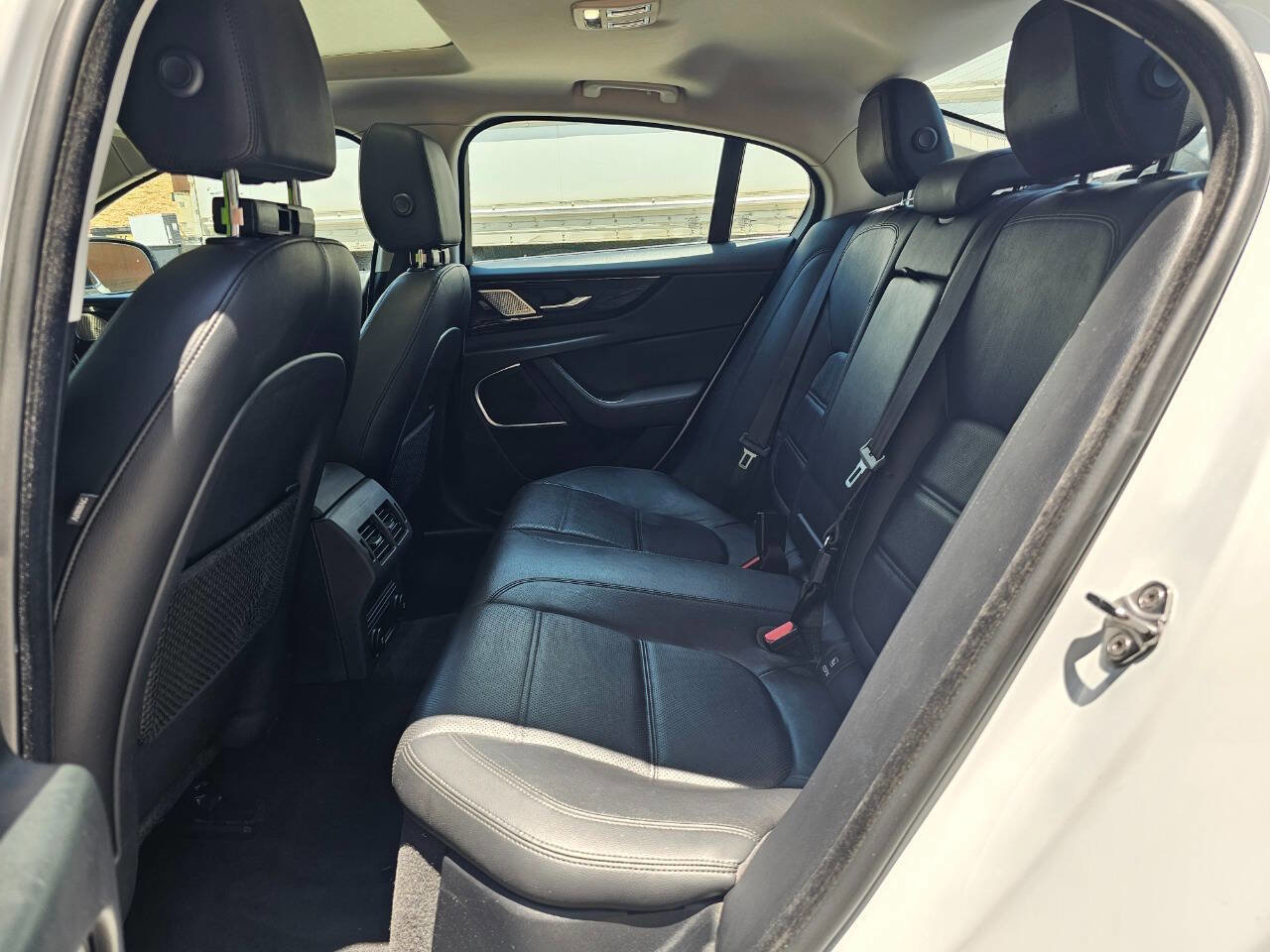 Used 2020 Jaguar XE S image 30