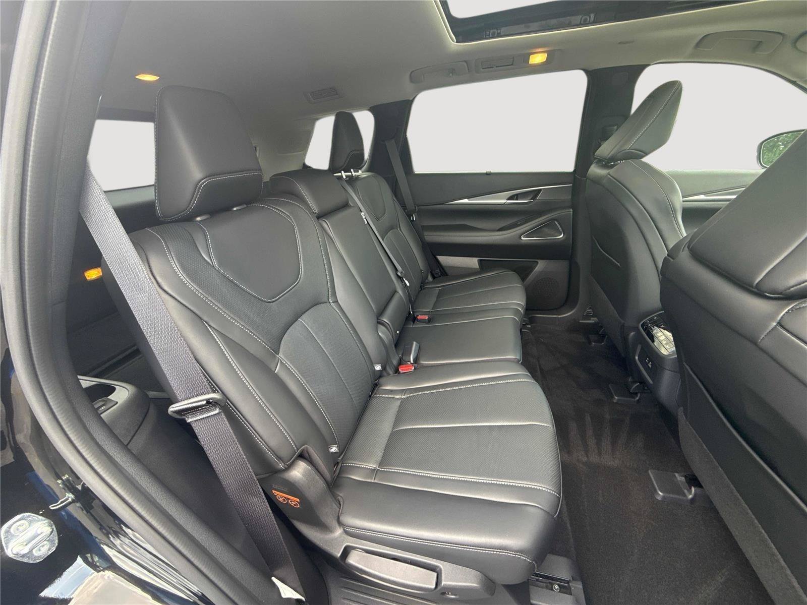 Used 2025 INFINITI QX60 Luxe w/ Cargo Package FWD image 28