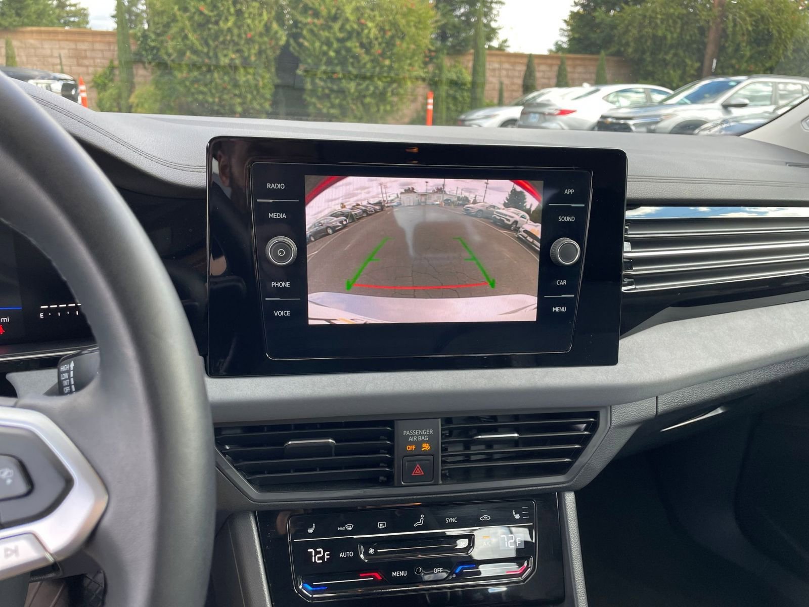 Used 2025 Volkswagen Jetta SE image 17