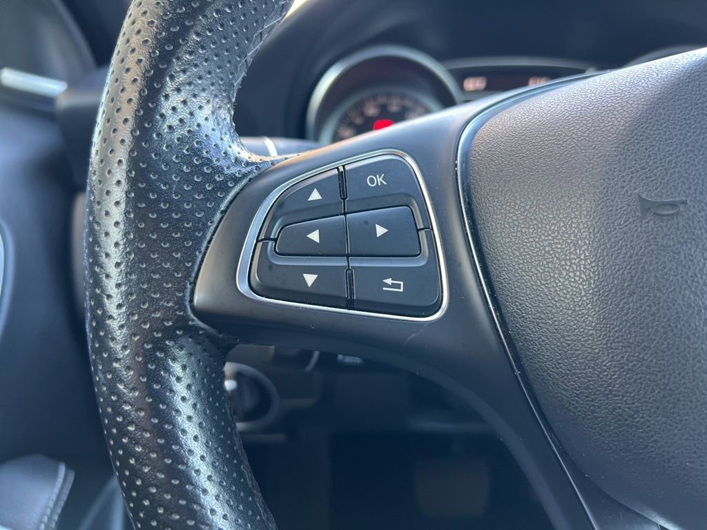 Used 2019 Mercedes-Benz GLA 250 4MATIC image 39