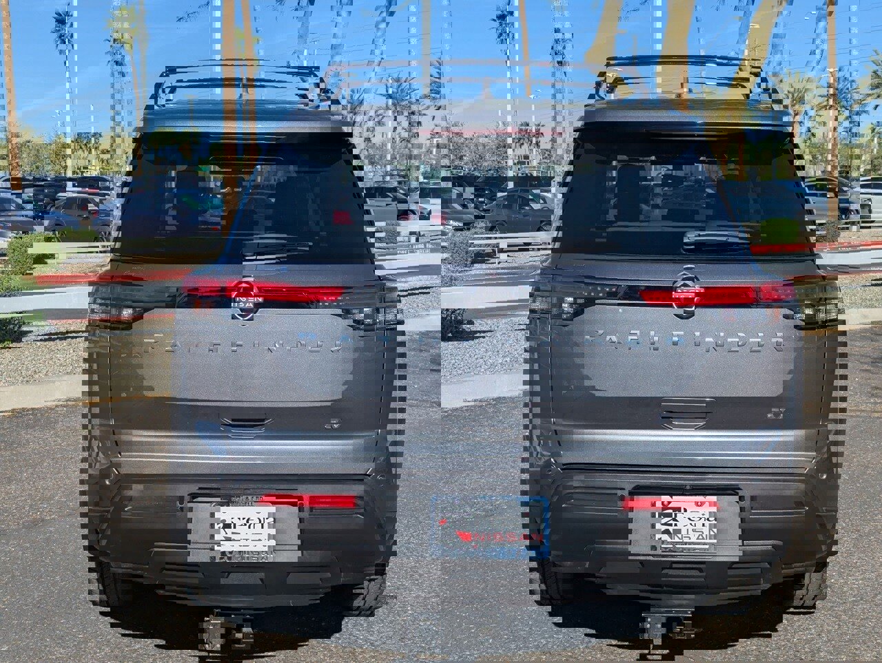 Certified 2024 Nissan Pathfinder SV image 5