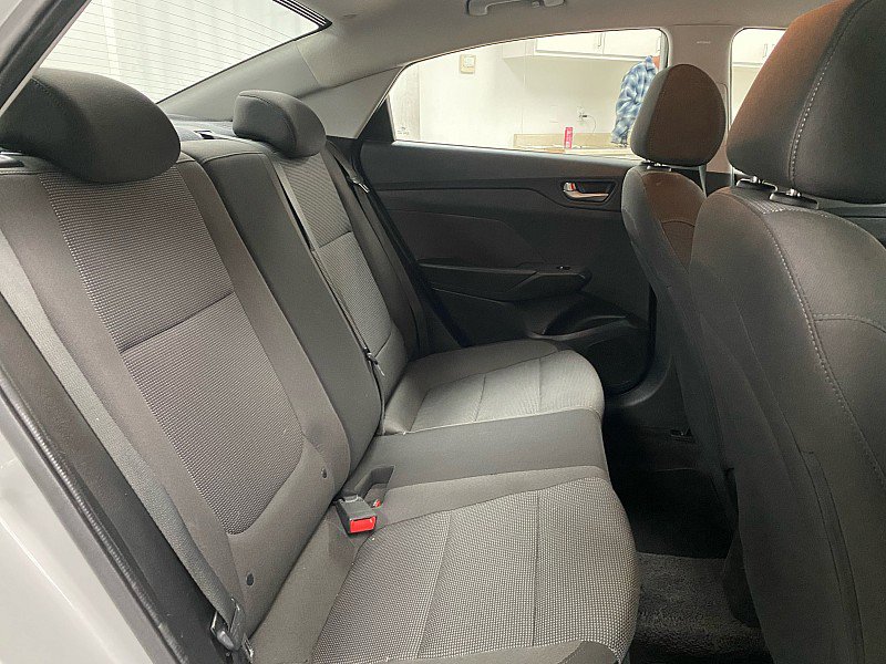 Used 2020 Hyundai Accent SE image 13