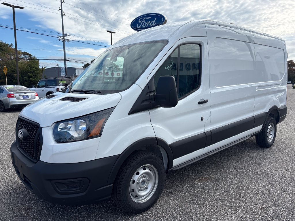 New 2026 Ford Transit 250 148 Medium Roof RWD image 3