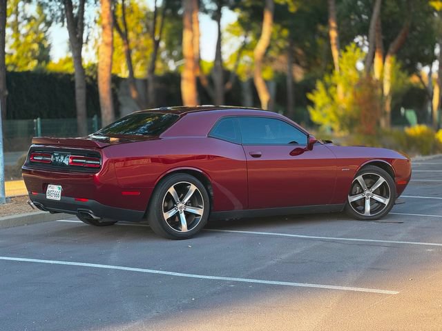 Used 2019 Dodge Challenger R/T w/ Driver Convenience Group RWD image 24