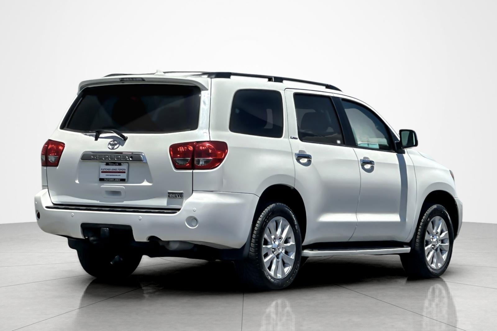 Certified 2016 Toyota Sequoia Platinum AWD/4WD image 5