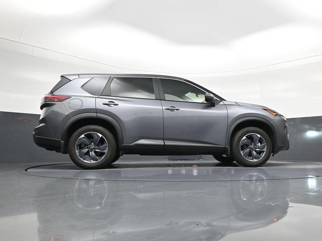 Certified 2026 Nissan Rogue SV FWD image 26