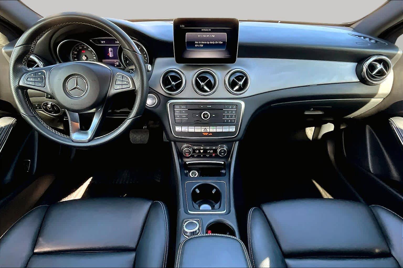 Used 2018 Mercedes-Benz GLA 250 4MATIC image 16