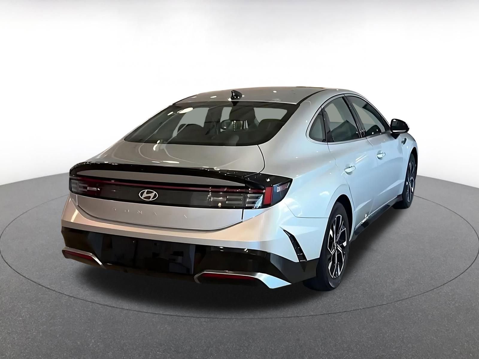 Used 2025 Hyundai Sonata SEL image 14