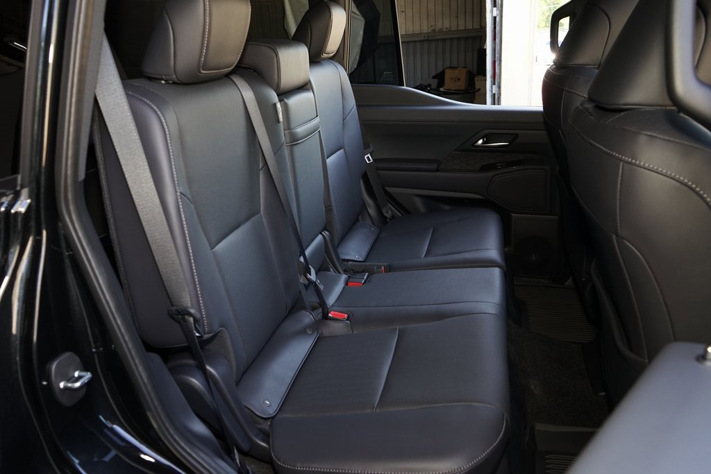 Used 2025 Lexus GX 550 image 19