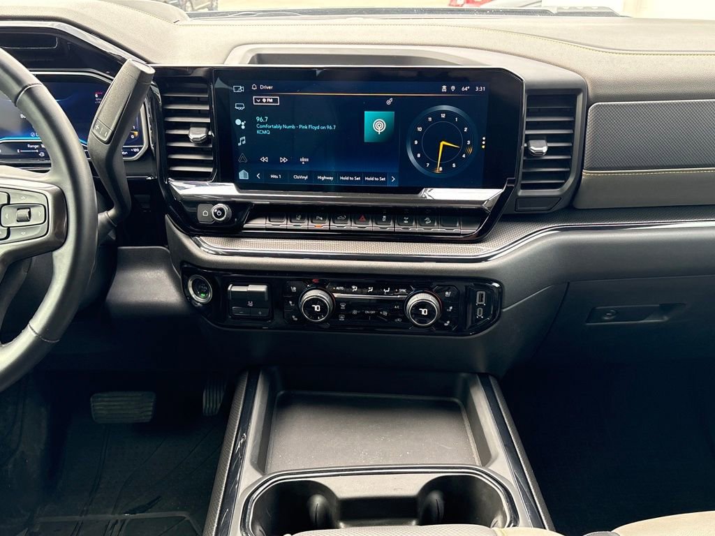 Used 2024 Chevrolet Silverado 2500 ZR2 w/ Technology Package image 22