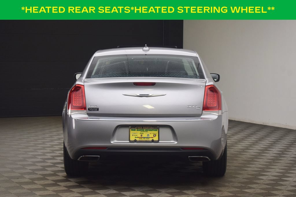 Used 2016 Chrysler 300 C AWD/4WD image 7