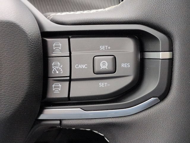 New 2026 Jeep Cherokee Overland w/ Advanced Pro Tech Group AWD/4WD image 25