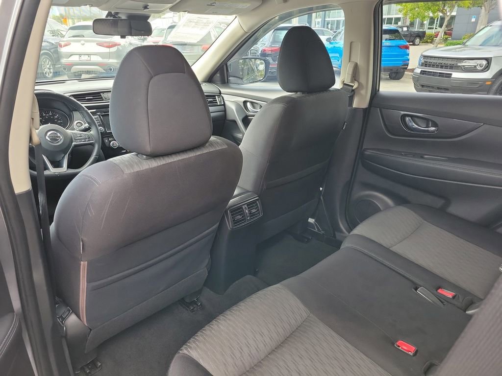 Certified 2020 Nissan Rogue SV FWD image 14