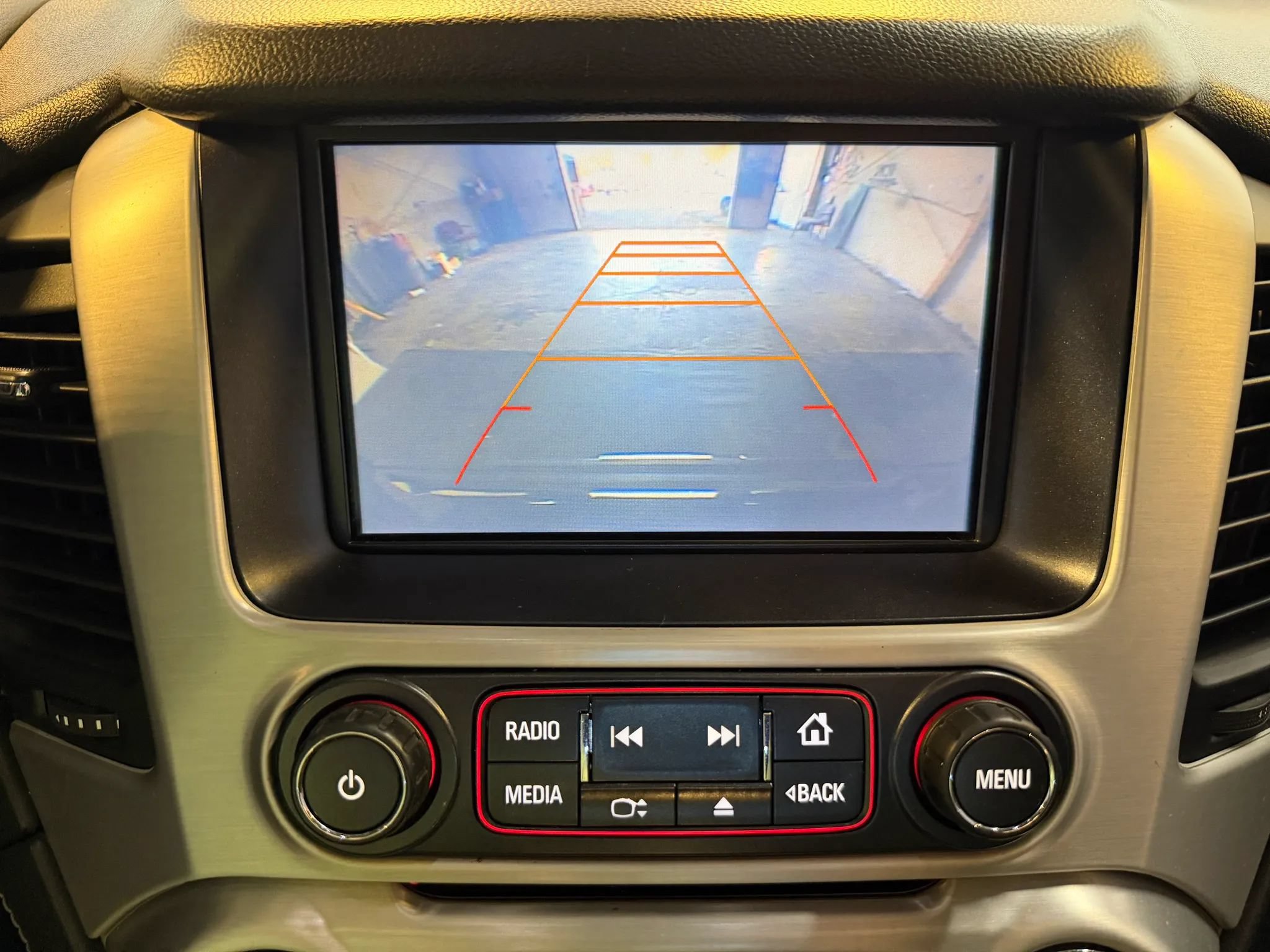 Used 2016 GMC Yukon SLE w/ HD Trailering Package AWD/4WD image 15