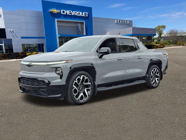 Used 2025 Chevrolet Silverado EV RST AWD/4WD image 33