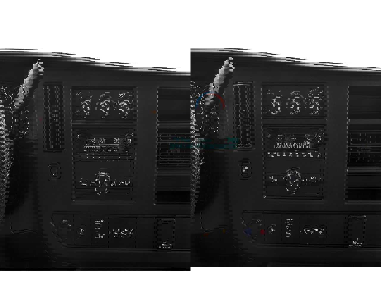 Used 2019 Chevrolet Express 2500 w/ Driver Convenience Package image 7