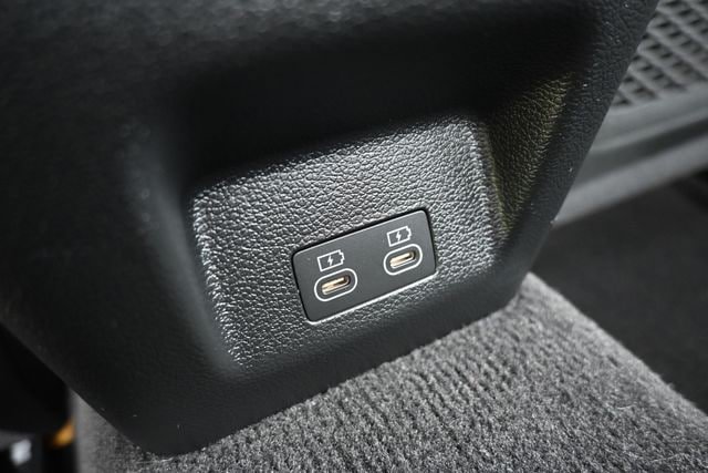 Used 2024 Genesis G70 2.5T AWD/4WD image 25