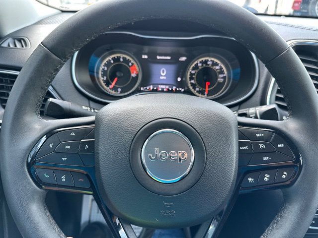 Used 2023 Jeep Cherokee Altitude Lux AWD/4WD image 15