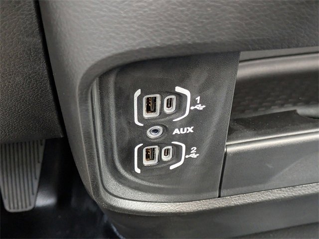 Used 2024 RAM 2500 Tradesman w/ Chrome Appearance Group image 22