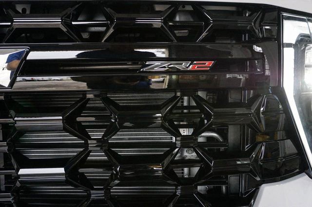 New 2026 Chevrolet Silverado 2500 ZR2 image 4