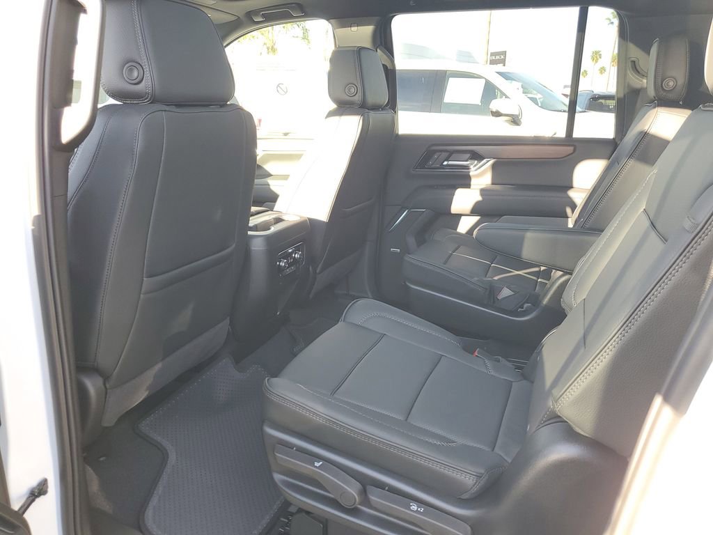 New 2026 GMC Yukon XL Denali w/ Sun & Power Step Package image 10