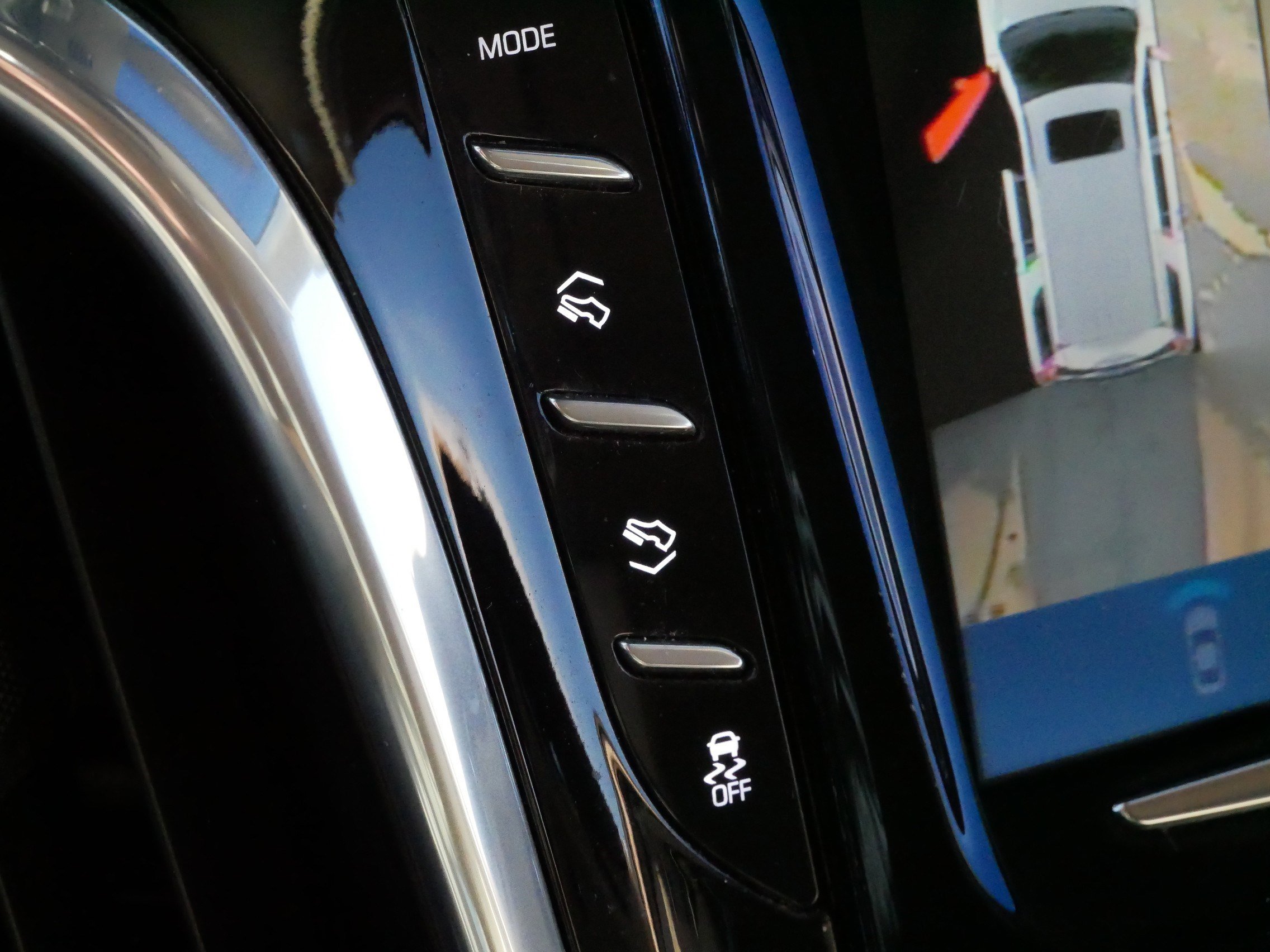 Used 2017 Cadillac Escalade Luxury image 29