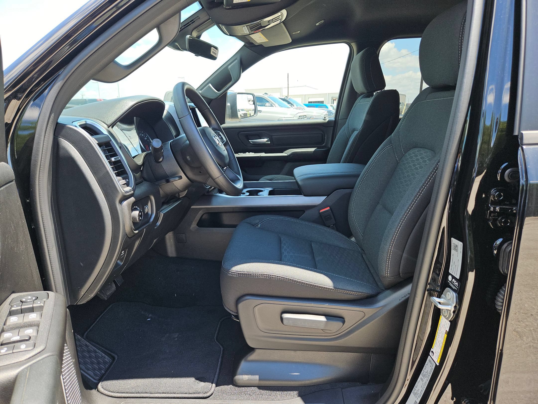New 2026 RAM 1500 Express AWD/4WD image 9