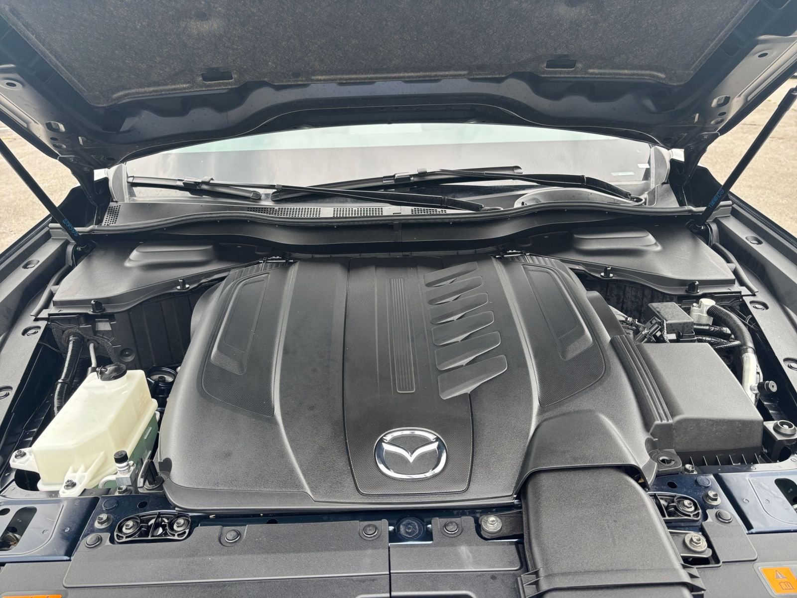 Used 2025 MAZDA CX-90 3.3 Turbo w/ Preferred Package AWD/4WD image 35