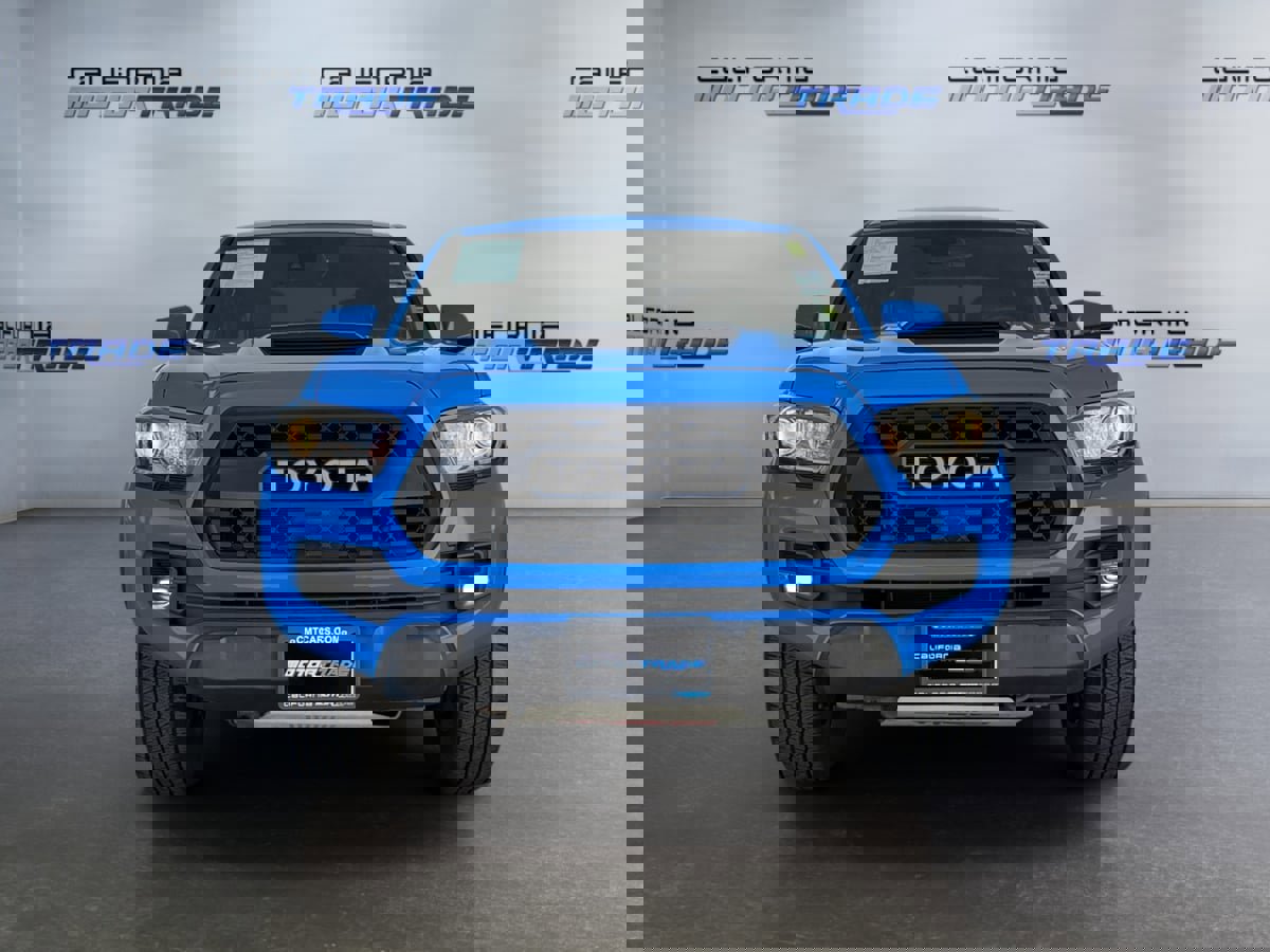Used 2019 Toyota Tacoma TRD Pro image 2