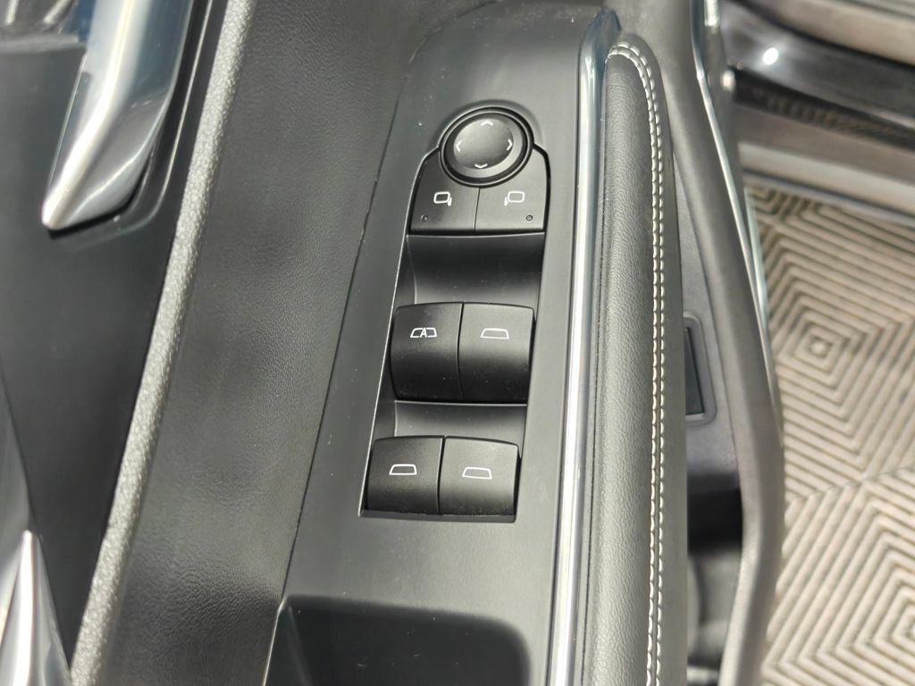 Used 2025 GMC Acadia Elevation w/ Elevation Premium Package FWD image 58