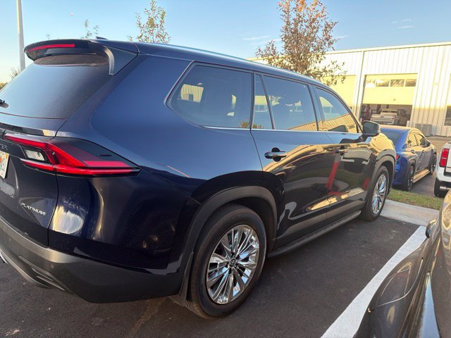 Used 2025 Toyota Grand Highlander AWD image 5