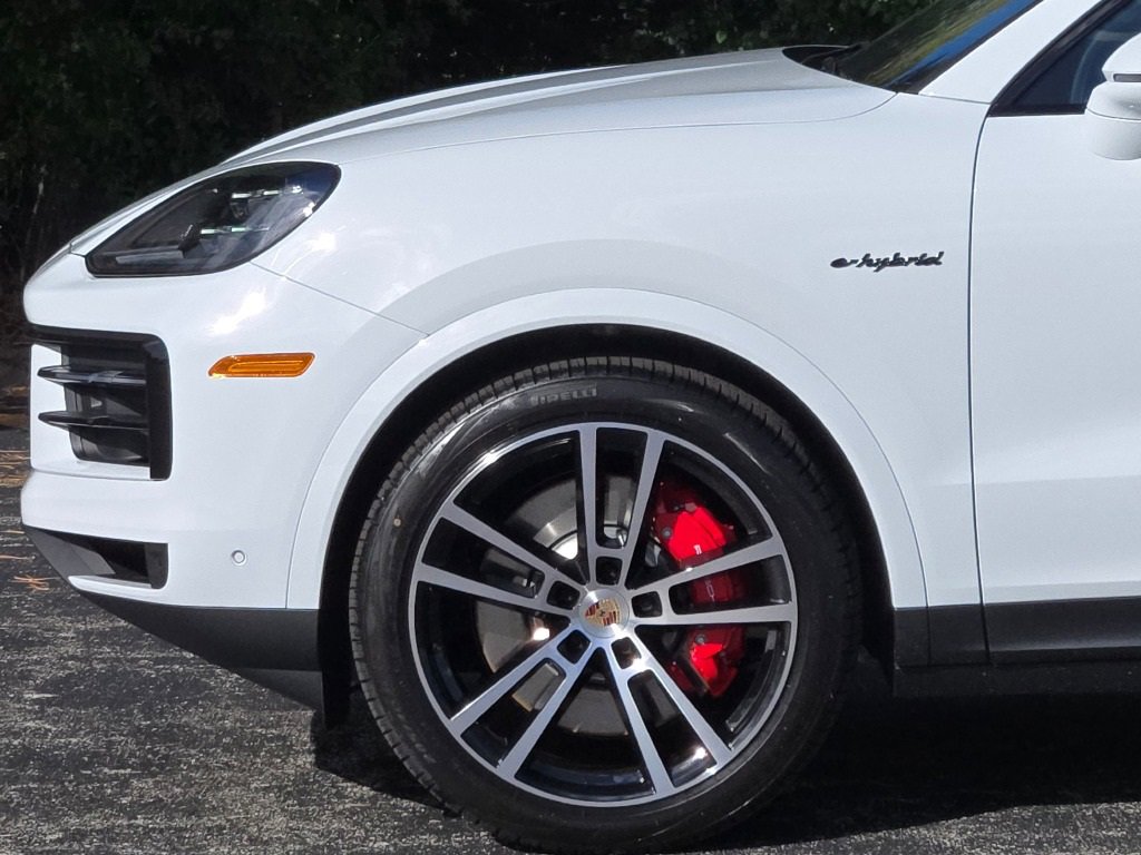 New 2026 Porsche Cayenne S image 12
