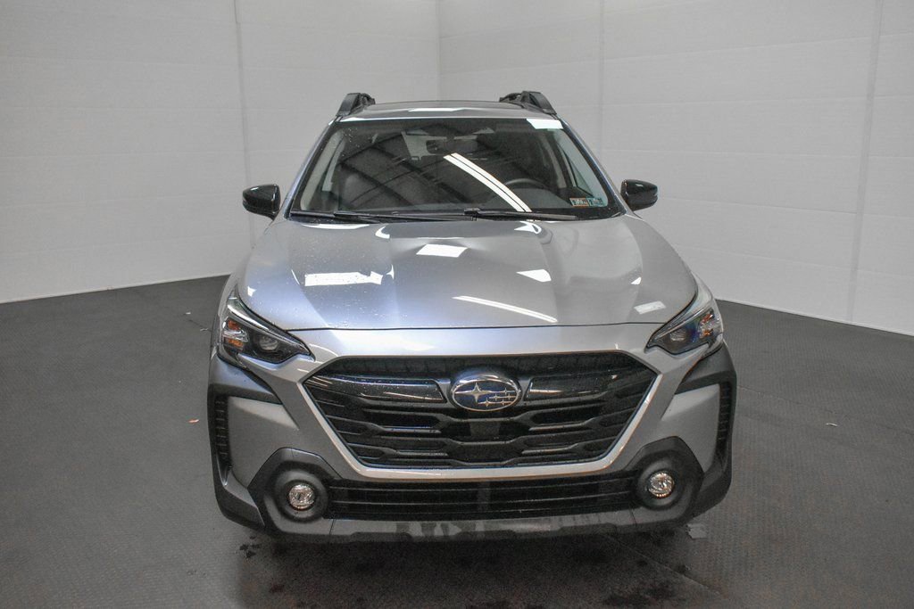 Certified 2025 Subaru Outback Onyx Edition image 2