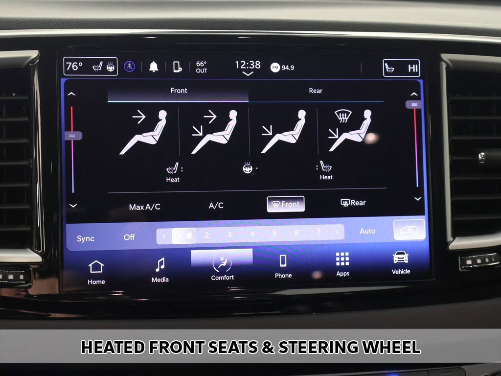 Used 2024 Chrysler Pacifica Touring-L image 6