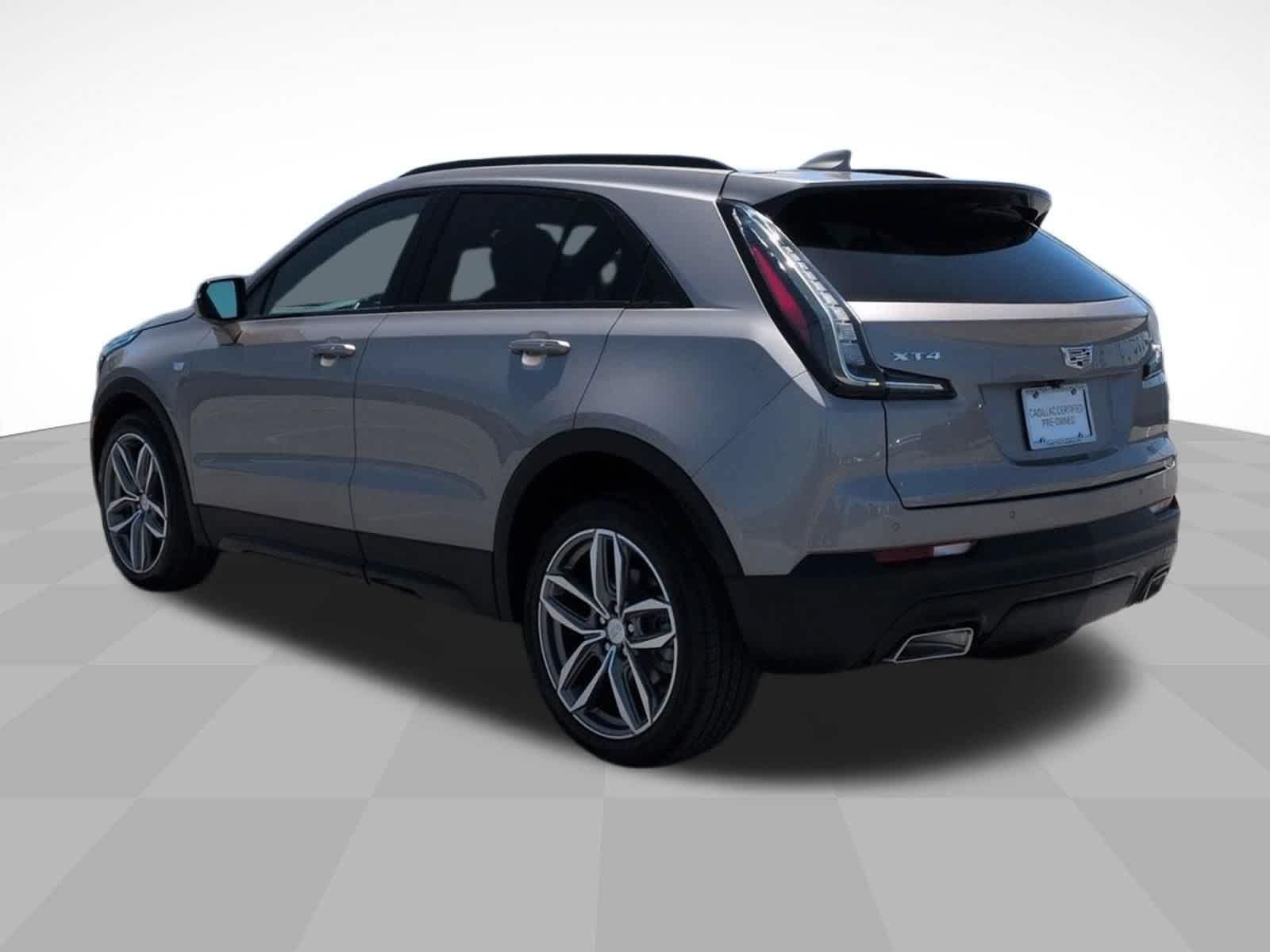 Certified 2023 Cadillac XT4 Sport w/ Driver Assist Package FWD image 7