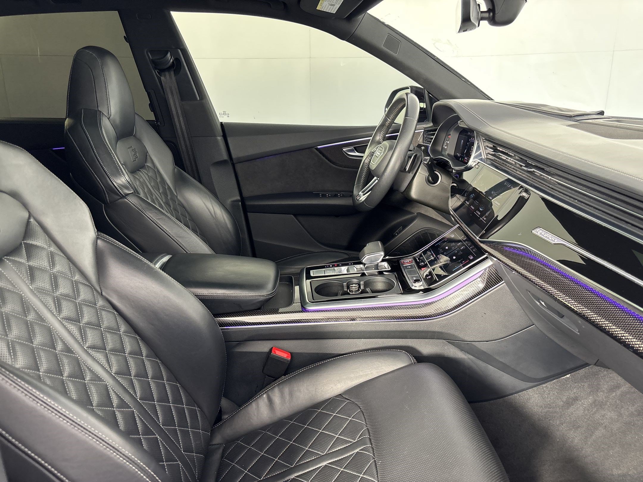 Used 2020 Audi SQ8 Prestige w/ Prestige Package AWD/4WD image 25