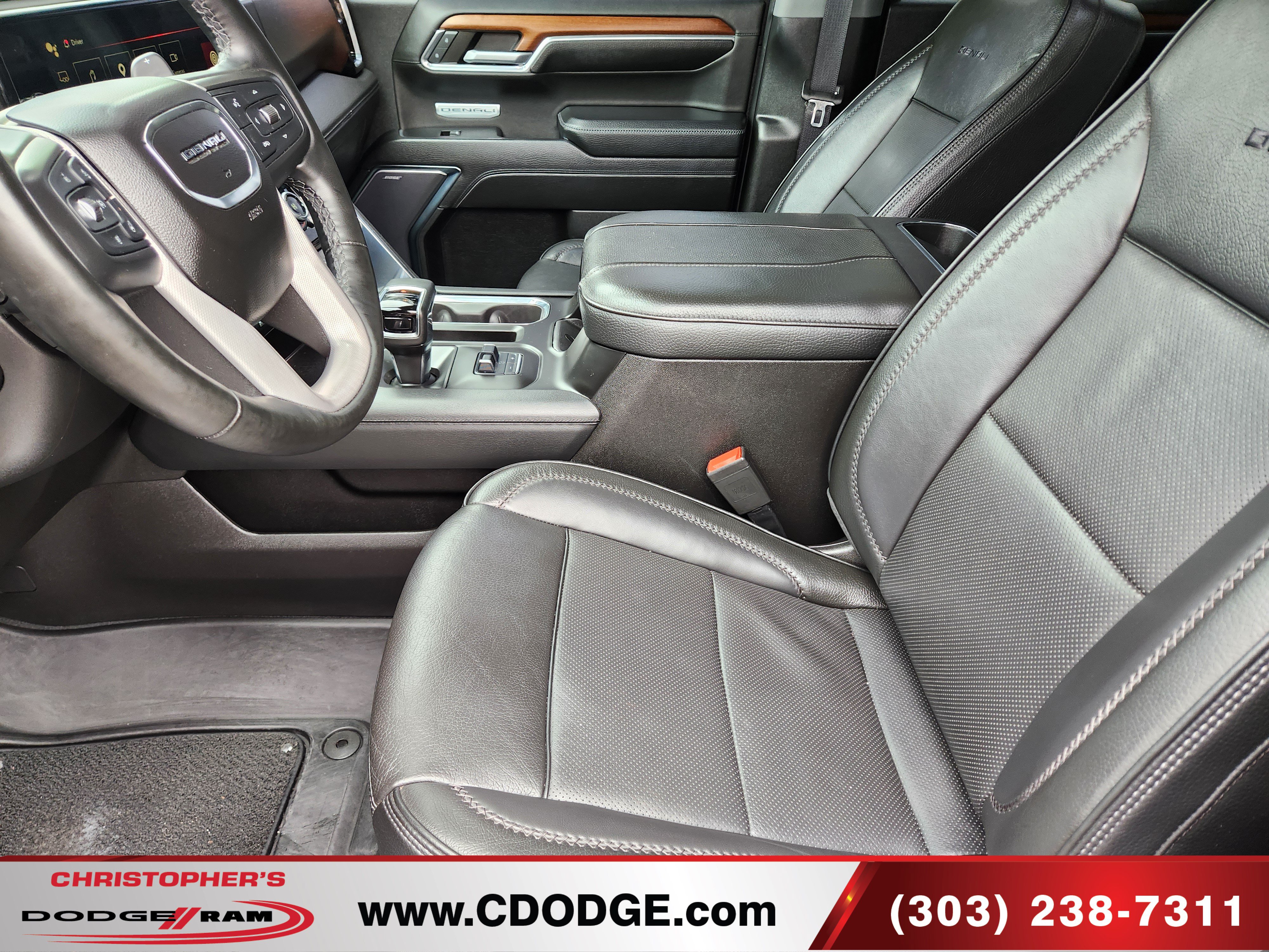 Used 2023 GMC Sierra 1500 Denali w/ Technology Package AWD/4WD image 17