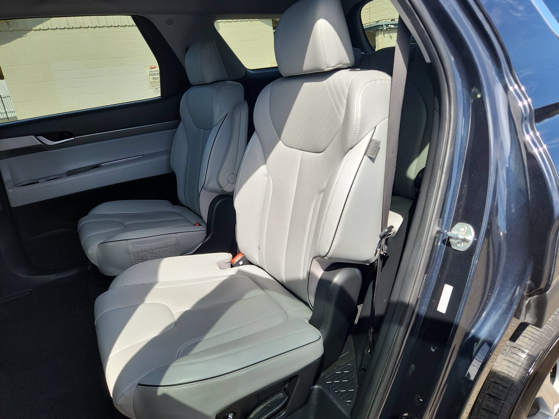 Used 2024 Hyundai Palisade SEL FWD image 24