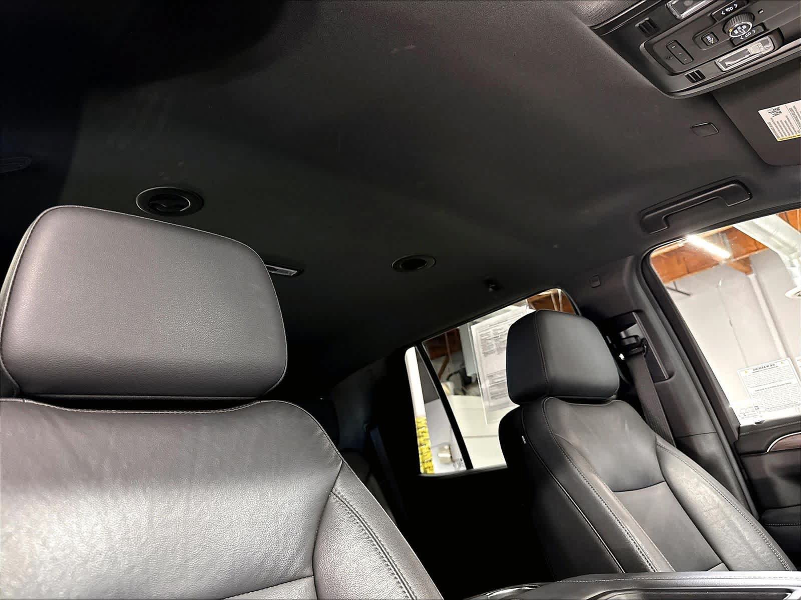 Used 2021 Chevrolet Tahoe Z71 w/ Luxury Package AWD/4WD image 23