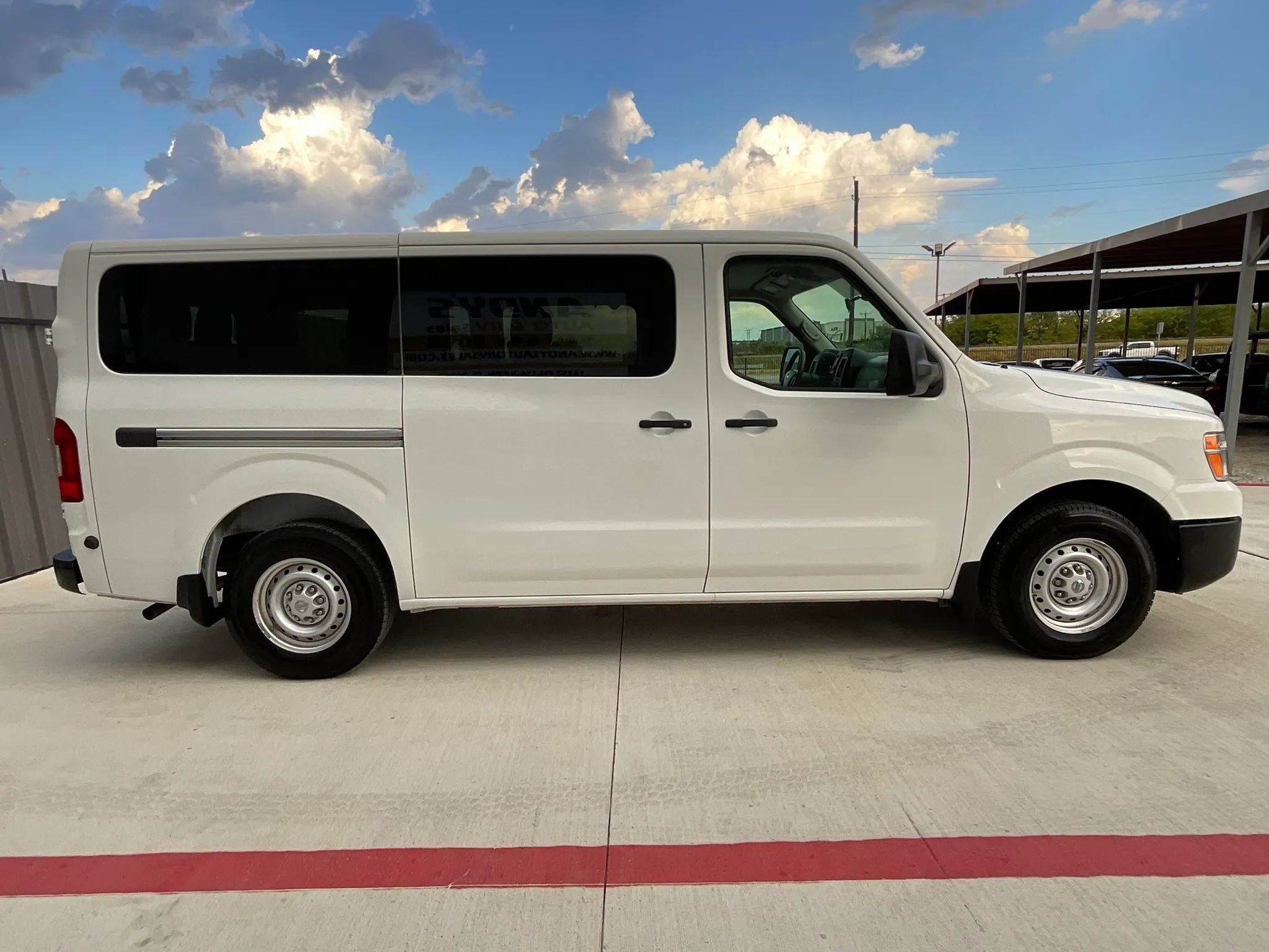 Used 2018 Nissan NV 3500 S RWD image 10