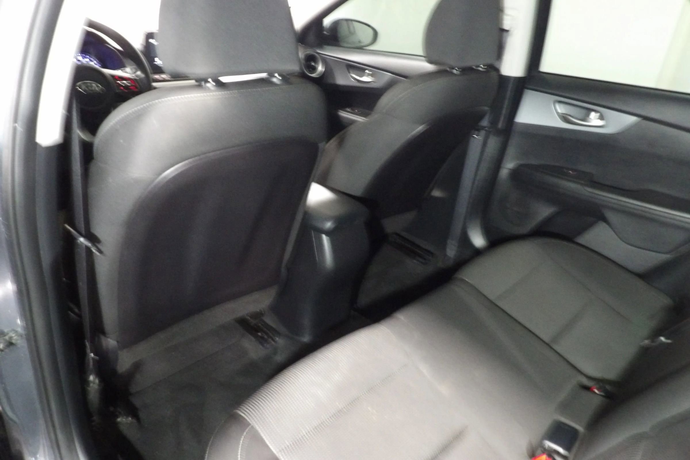 Used 2021 Kia Forte LXS image 10