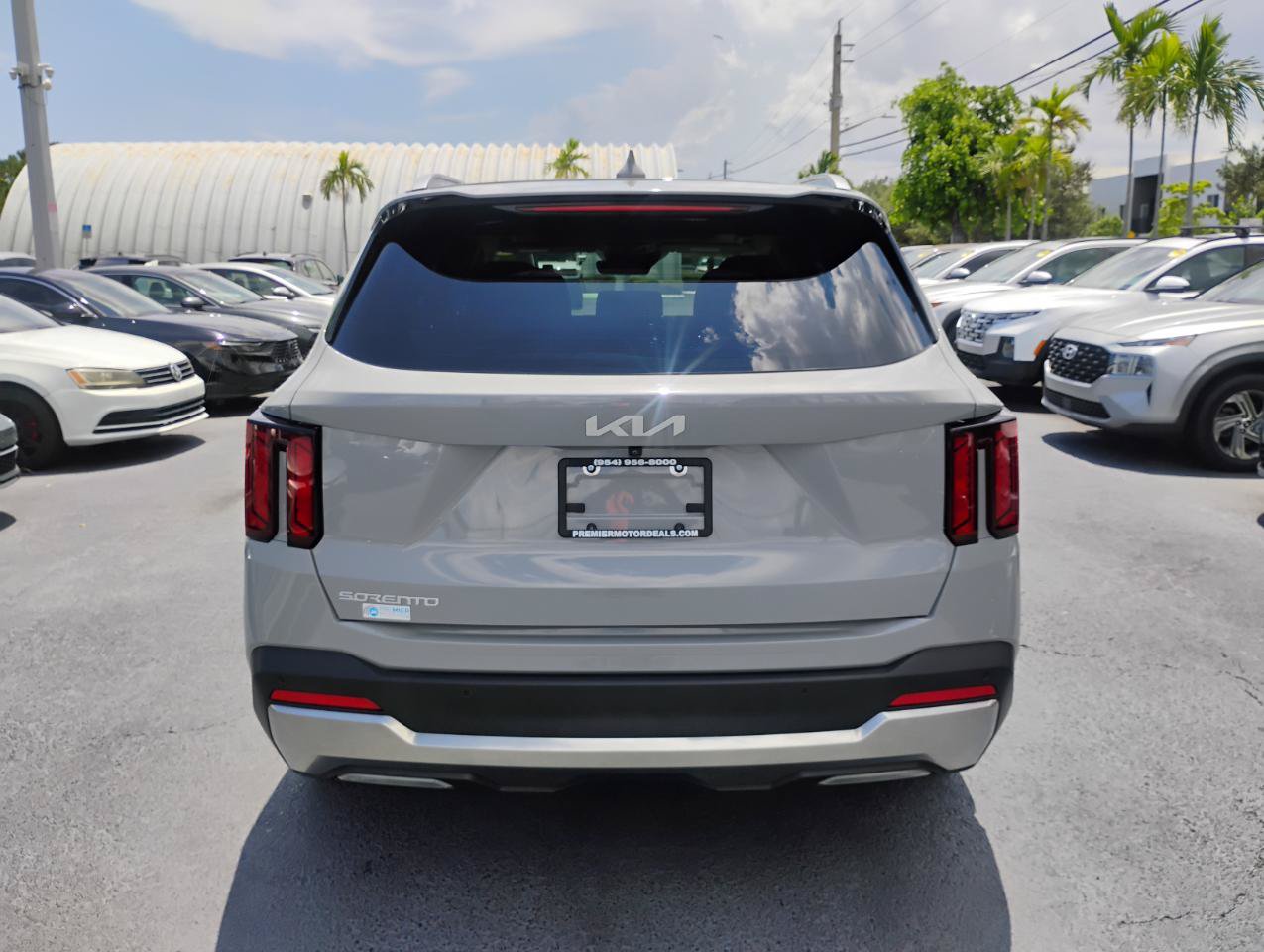 Used 2024 Kia Sorento S w/ Panoramic Sunroof Package FWD image 58