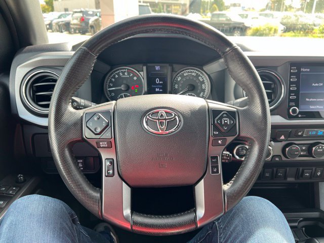 Used 2022 Toyota Tacoma TRD Off-Road w/ TRD Premium Off Road Package AWD/4WD image 17