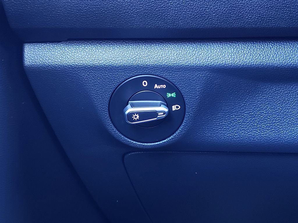 Used 2021 Volkswagen Jetta S w/ Driver Assistance Package image 29