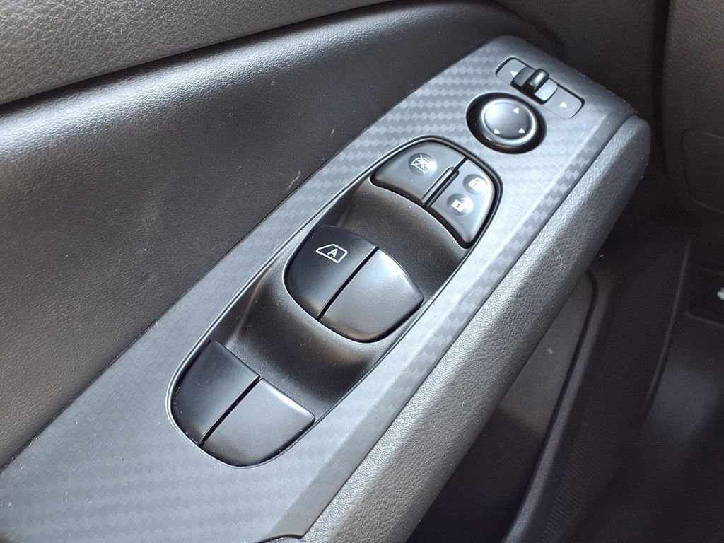 Used 2024 Nissan Altima 2.5 SV FWD image 20