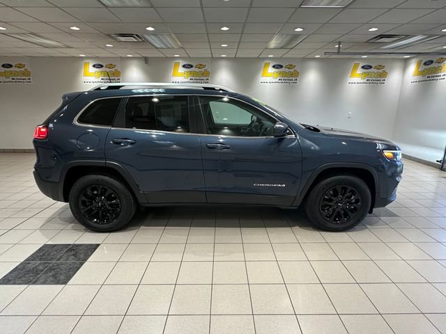 Used 2019 Jeep Cherokee Latitude Plus w/ Cold Weather Group image 3