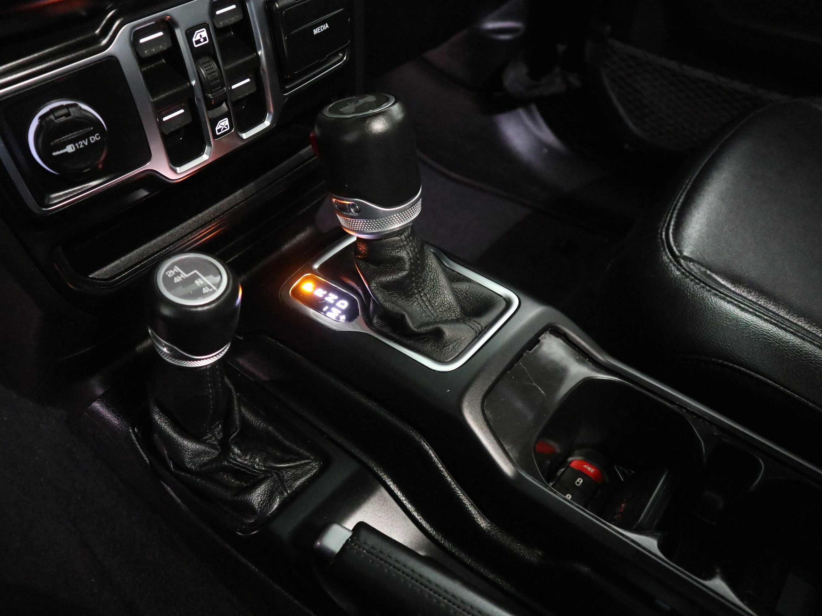 Used 2021 Jeep Wrangler Unlimited Sahara image 27