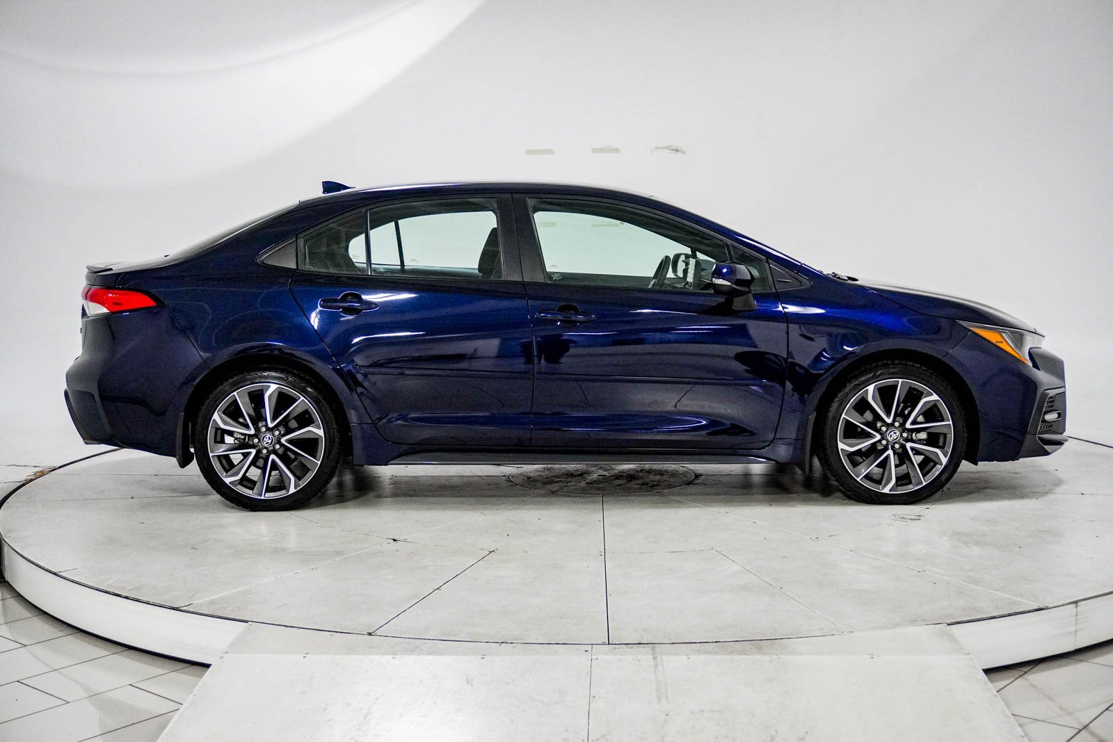 Used 2022 Toyota Corolla SE image 11