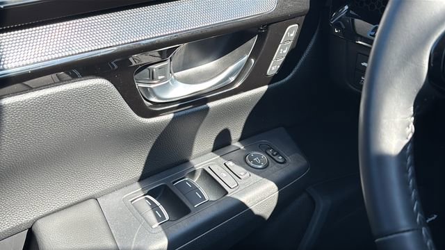 Used 2025 Honda CR-V EX-L image 18