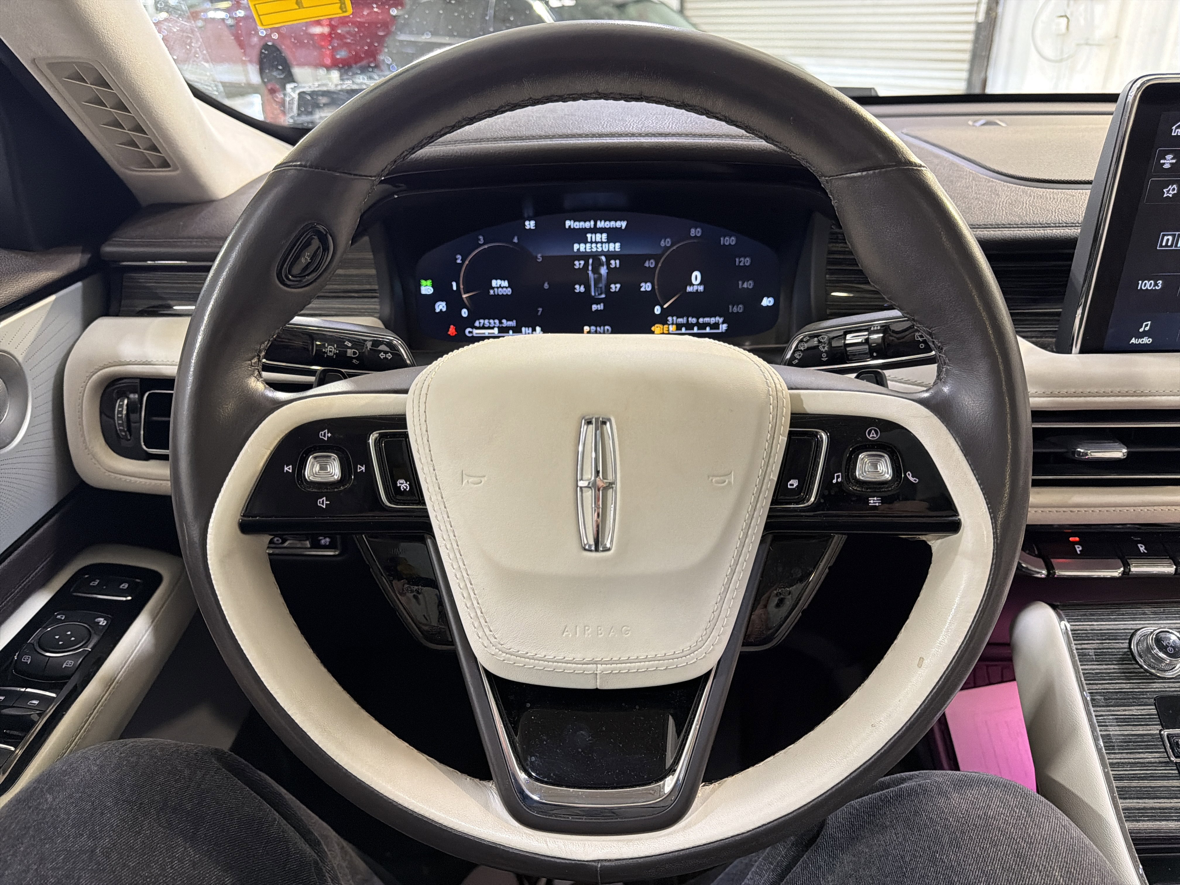 Used 2023 Lincoln Aviator Black Label AWD/4WD image 16